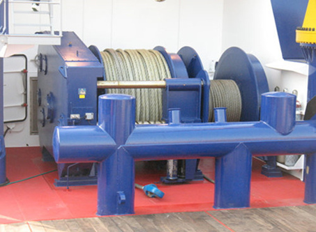 anchor and towing deck winch