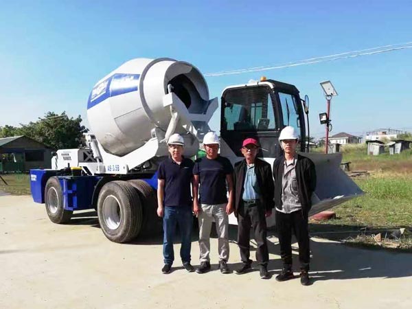 Aimix AS-3.5 Self Loader Mixer for Warehouse in Myanmar